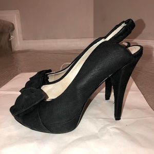 Rosegold Black peep toe leather pumps